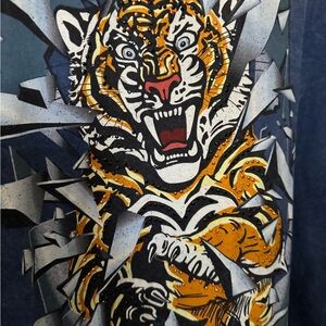 Forever 21 Blue Crew Neck T-Shirt